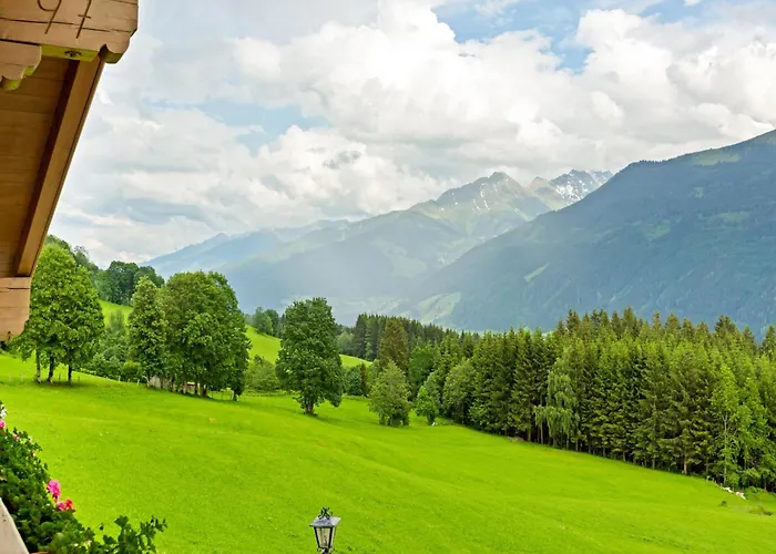Sunlit Apartment Near Ski Area In Hollersbach Im Pinzgau